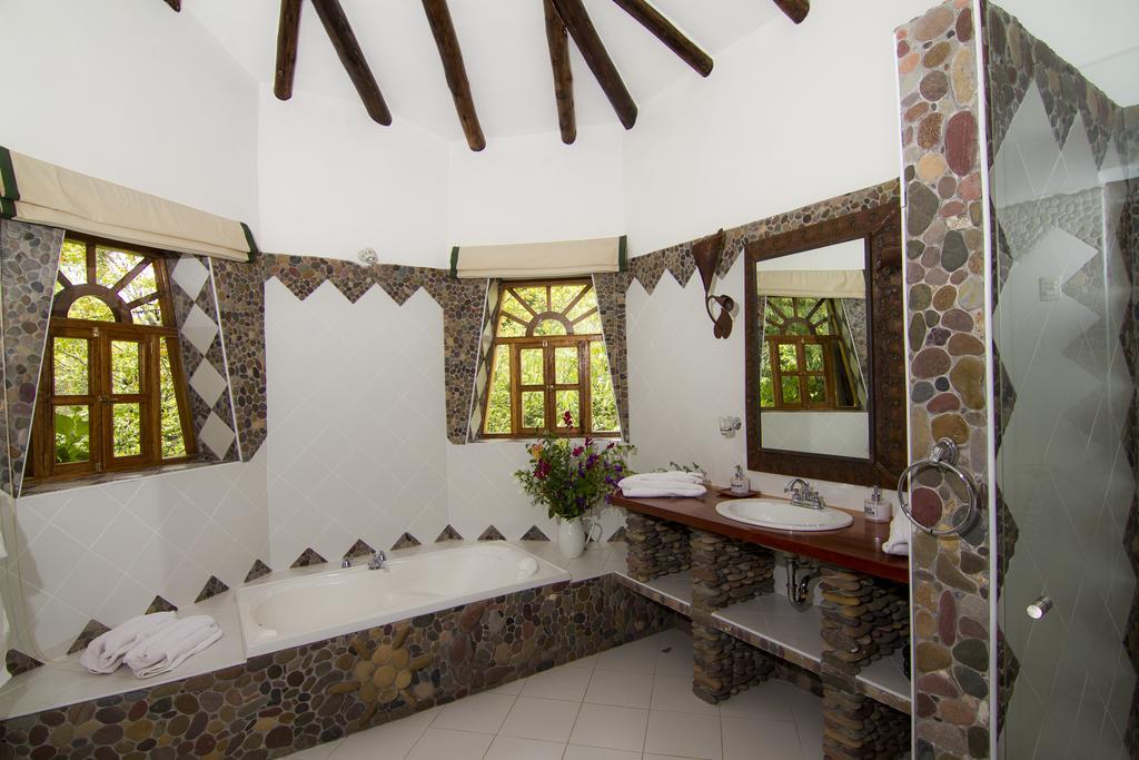 Las Casitas Del Arco Iris ウルバンバ エクステリア 写真